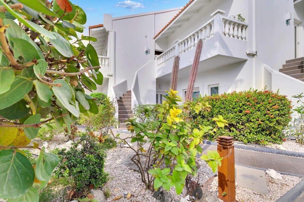Belmar Oceanfront Apartment 14 Divers Paradise Playa Exterior foto